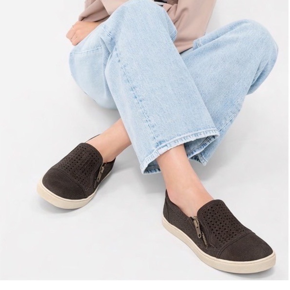 Report Gray Alexa Slip On Sneakers Loafers Shoes